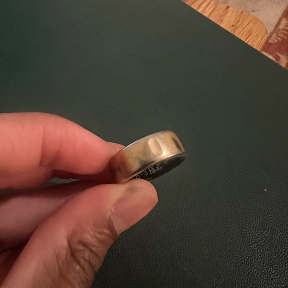 Oura Ring Horizon Size 7 in Gold - Picture 5 of 7